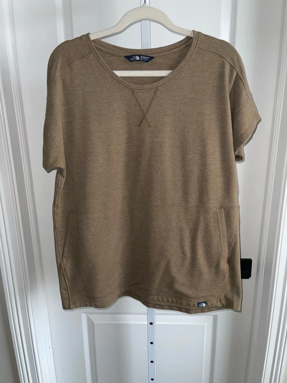 The North Face Women’s Tan Short Sleeve Sweatshirt Top Size Large - Picture 1 of 5